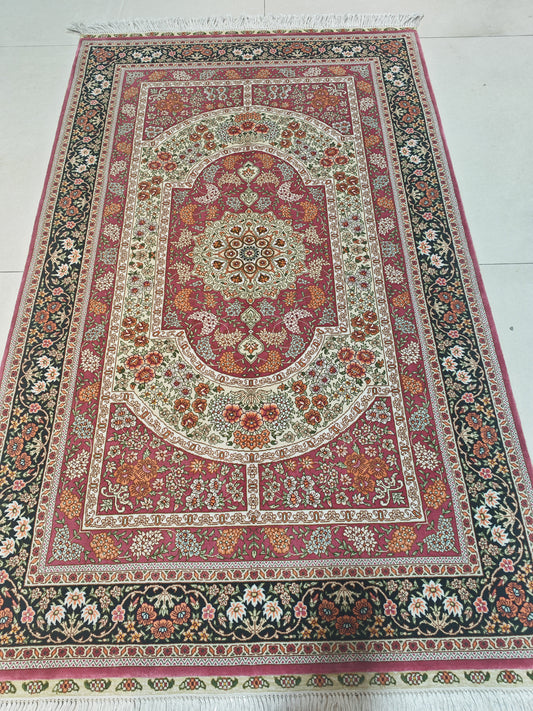 blends spun silk yarn carpet