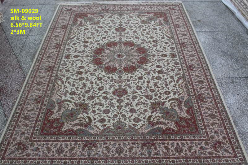 Wool and silk Carpet