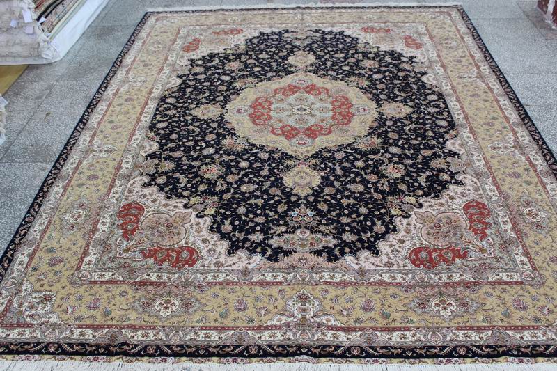 Wool and silk Carpet