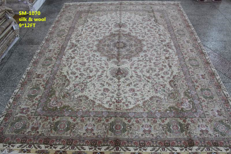 Wool and silk Carpet