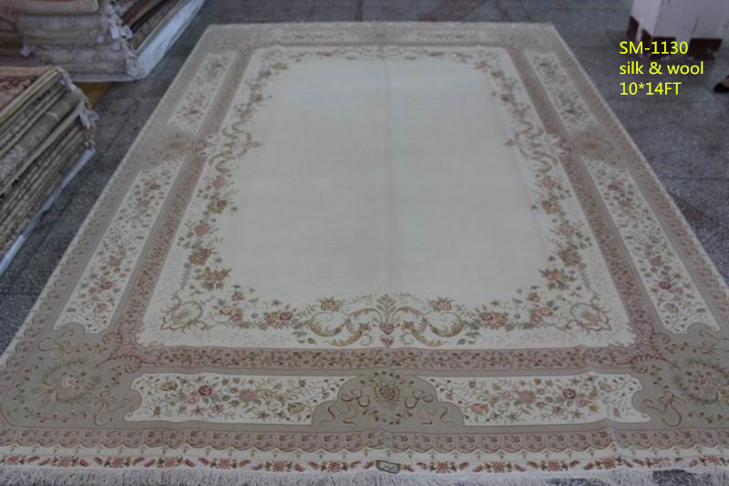 Wool and silk Carpet