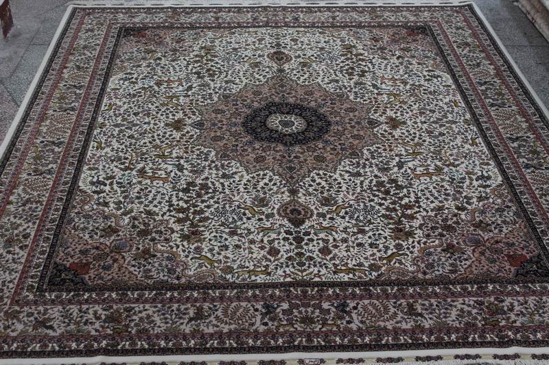 Wool and silk Carpet