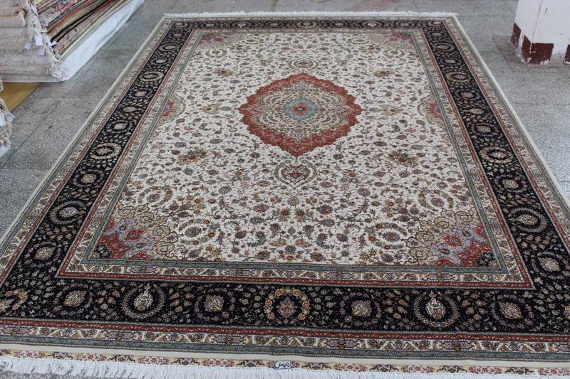 Wool and silk Carpet