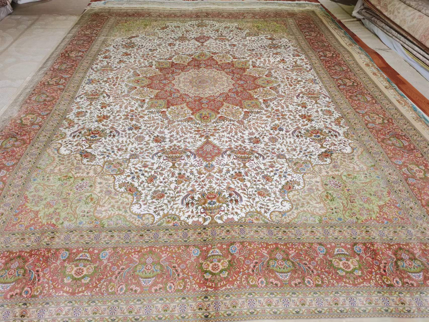 blends spun silk yarn carpet