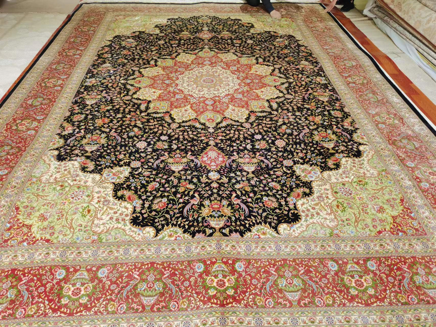blends spun silk yarn carpet