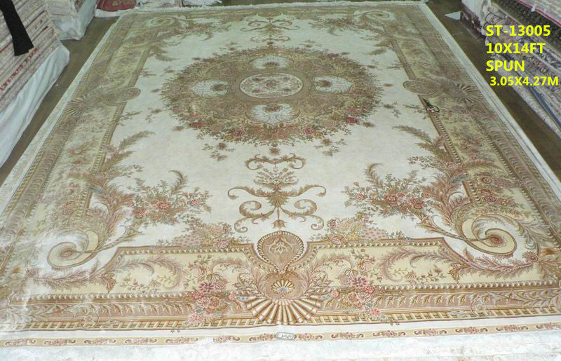 blends spun silk yarn carpet